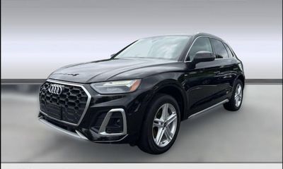 2024 Audi Q5 E S Line Quattro