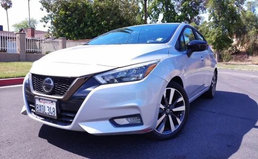 2020 Nissan Versa SR