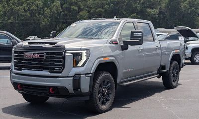 2026 GMC Sierra HD AT4