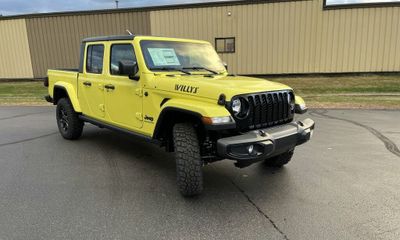2023 Jeep Gladiator Sport