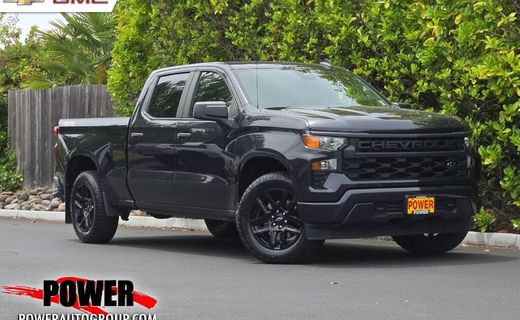 2023 Chevrolet Silverado Custom