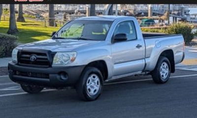 2006 Toyota Tacoma DLX