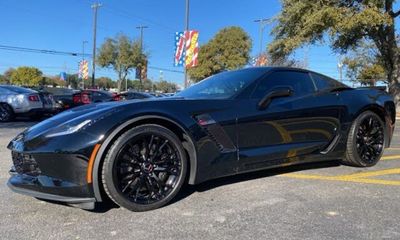 2015 Chevrolet Corvette Stingray 2LZ W