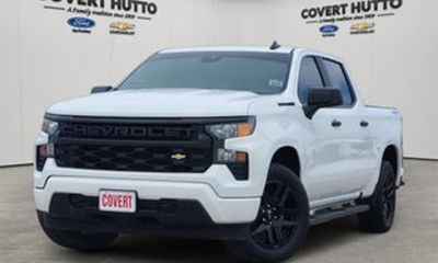 2022 Chevrolet Silverado Custom