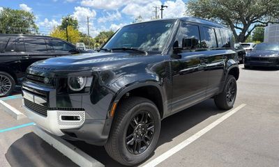 2024 Land Rover Defender 110 S