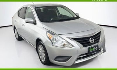 2016 Nissan Versa 16 SV