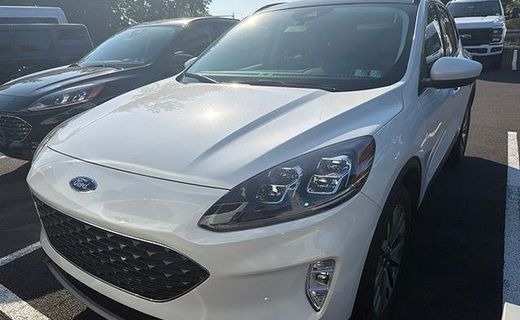 2022 Ford Escape Titanium