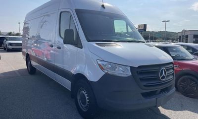 2023 Mercedes-Benz Sprinter 907 VS30