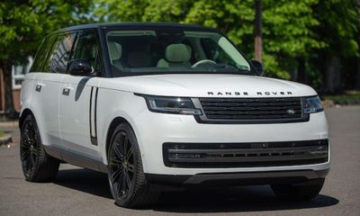 2024 Land Rover Range Autobiography