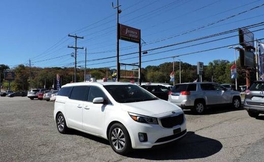 2015 Kia Sedona GLS Middle Level