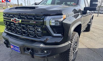 2026 Chevrolet Silverado HD ZR2