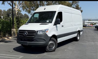 2025 Mercedes-Benz Sprinter 907 VS30