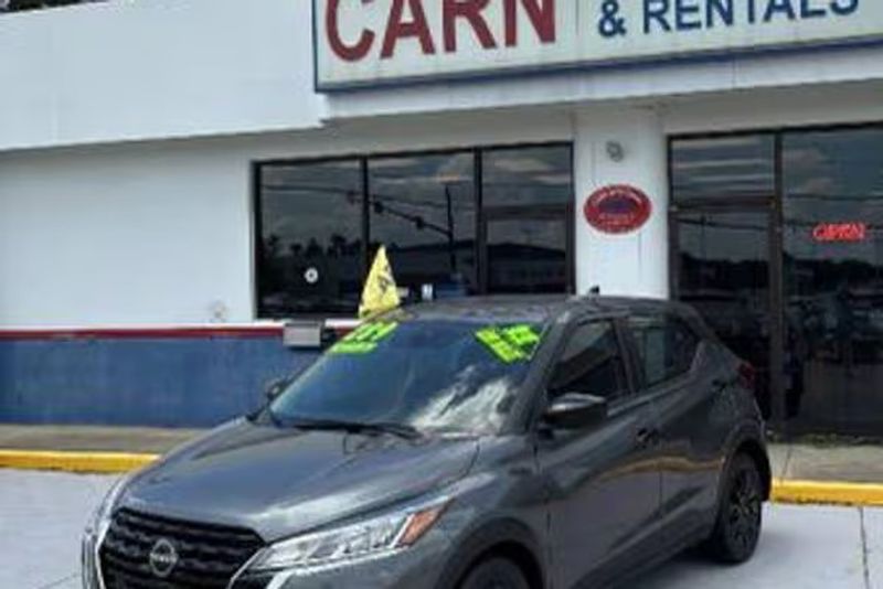 2022 Nissan Kicks — a typically priced live listing