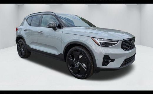 2026 Volvo XC40 Ultra Black Edition