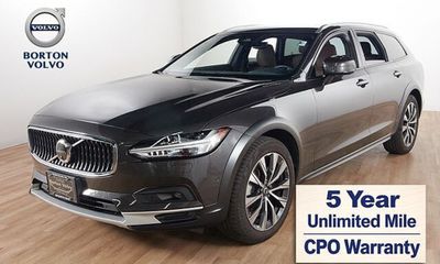 2024 Volvo V90CC Plus