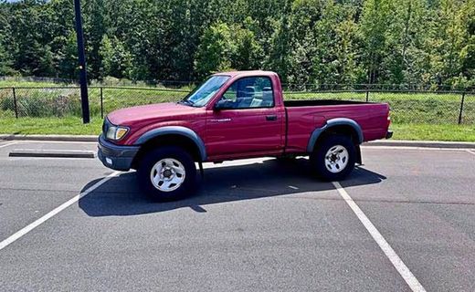 2004 Toyota Tacoma Deluxe