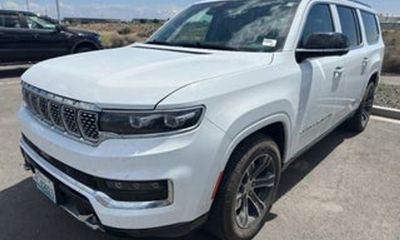 2024 Jeep Gladiator Sport