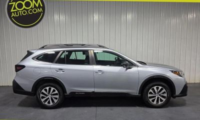 2022 Subaru Outback Base
