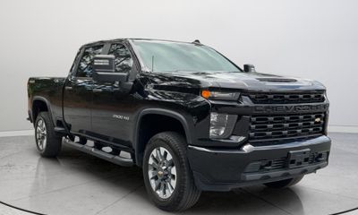 2022 Chevrolet Silverado HD Custom