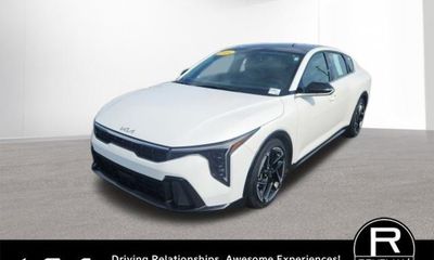 2025 Kia K4 GT Line