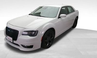 2022 Chrysler 300 Touring L