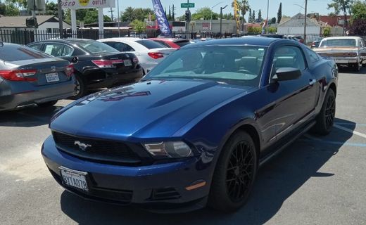 2010 Ford Mustang Base