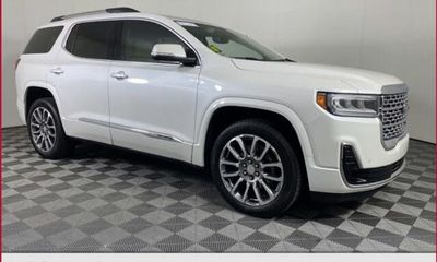 2021 GMC Acadia Denali