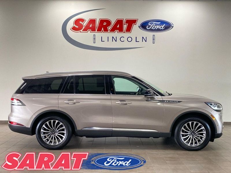 2020 Lincoln Aviator — a typically priced live listing