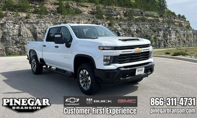 2026 Chevrolet Silverado HD Custom