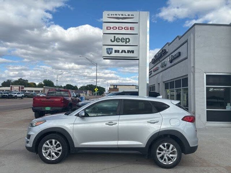 2019 Hyundai Tucson — a typically priced live listing