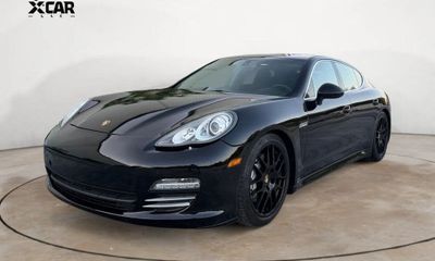 2013 Porsche Panamera S 4S