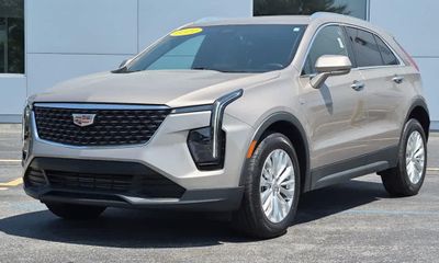 2024 Cadillac XT4 Luxury