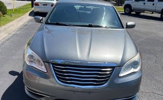 2013 Chrysler 200 Touring