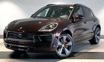2026 Porsche Macan 4