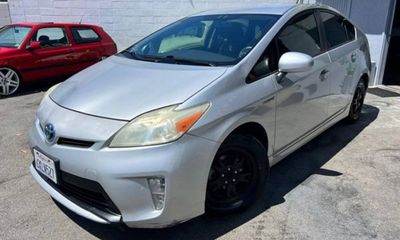 2012 Toyota Prius TWO