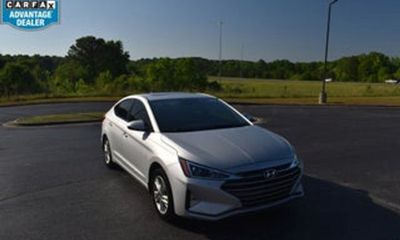 2020 Hyundai Elantra SE