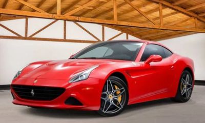 2016 Ferrari California T Roadster