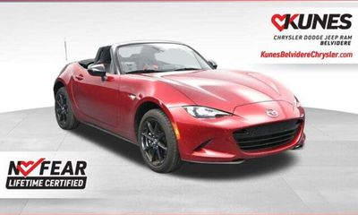 2025 Mazda MX-5 Sport