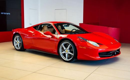 2011 Ferrari 458 Italia Coupe