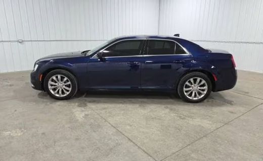 2016 Chrysler 300 Limited