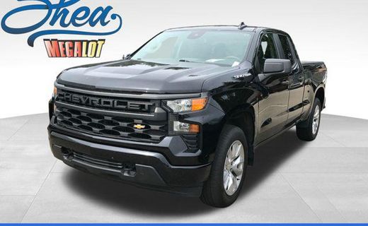 2022 Chevrolet Silverado Custom
