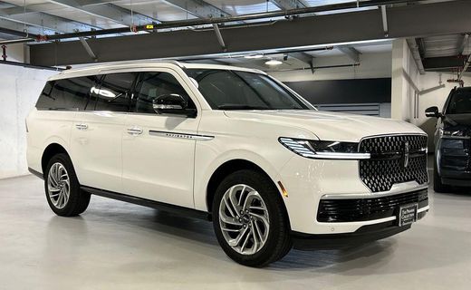 2026 Lincoln Navigator L Reserve