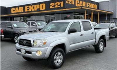 2005 Toyota Tacoma DLX