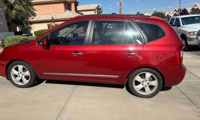 2007 Kia Rondo UN