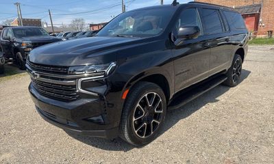 2021 Chevrolet Suburban RST
