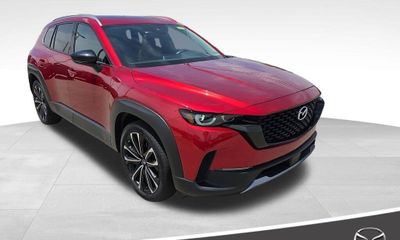 2024 Mazda CX-50 Premium Package