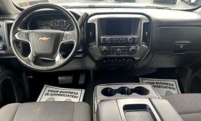 2017 Chevrolet Silverado LT