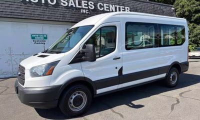 2015 Ford Transit 250 LWB Medium