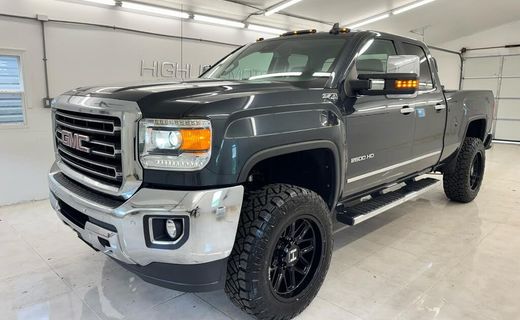 2017 GMC Sierra SLT