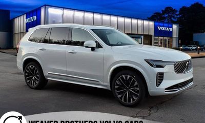 2026 Volvo XC90 Plus Bright
